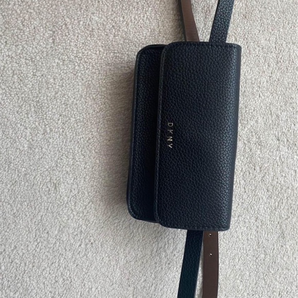 DKNY waistbag - Picture 2 of 2